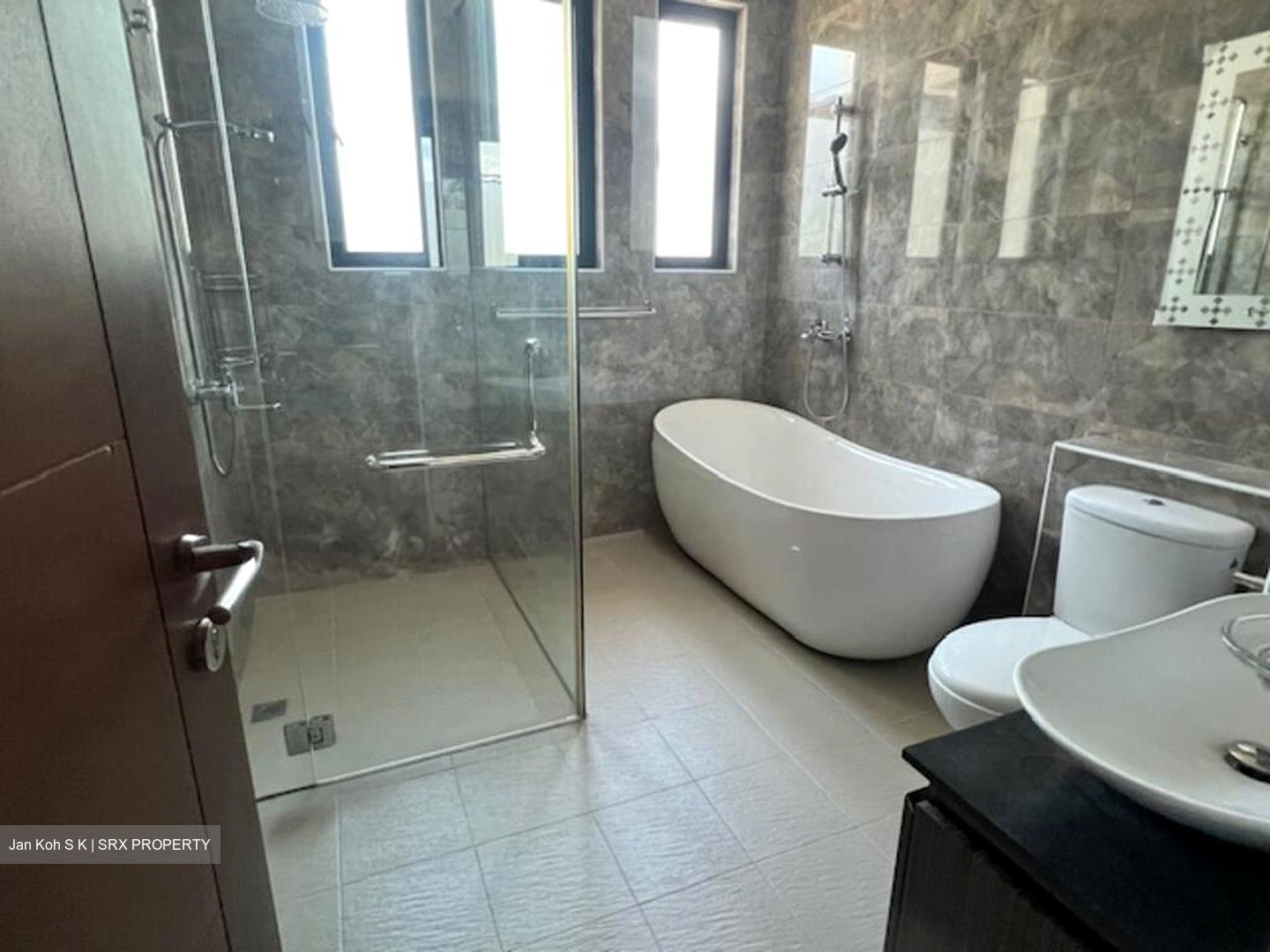 Serangoon Garden Estate (D19), Semi-Detached #524503801